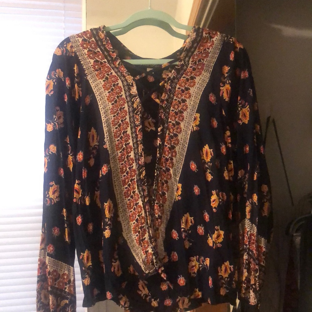 Blue rain floral top